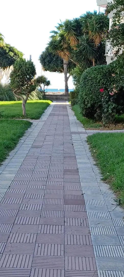 Vista exterior de Apartamento en venta en Cambrils con Aire acondicionado y Calefacción