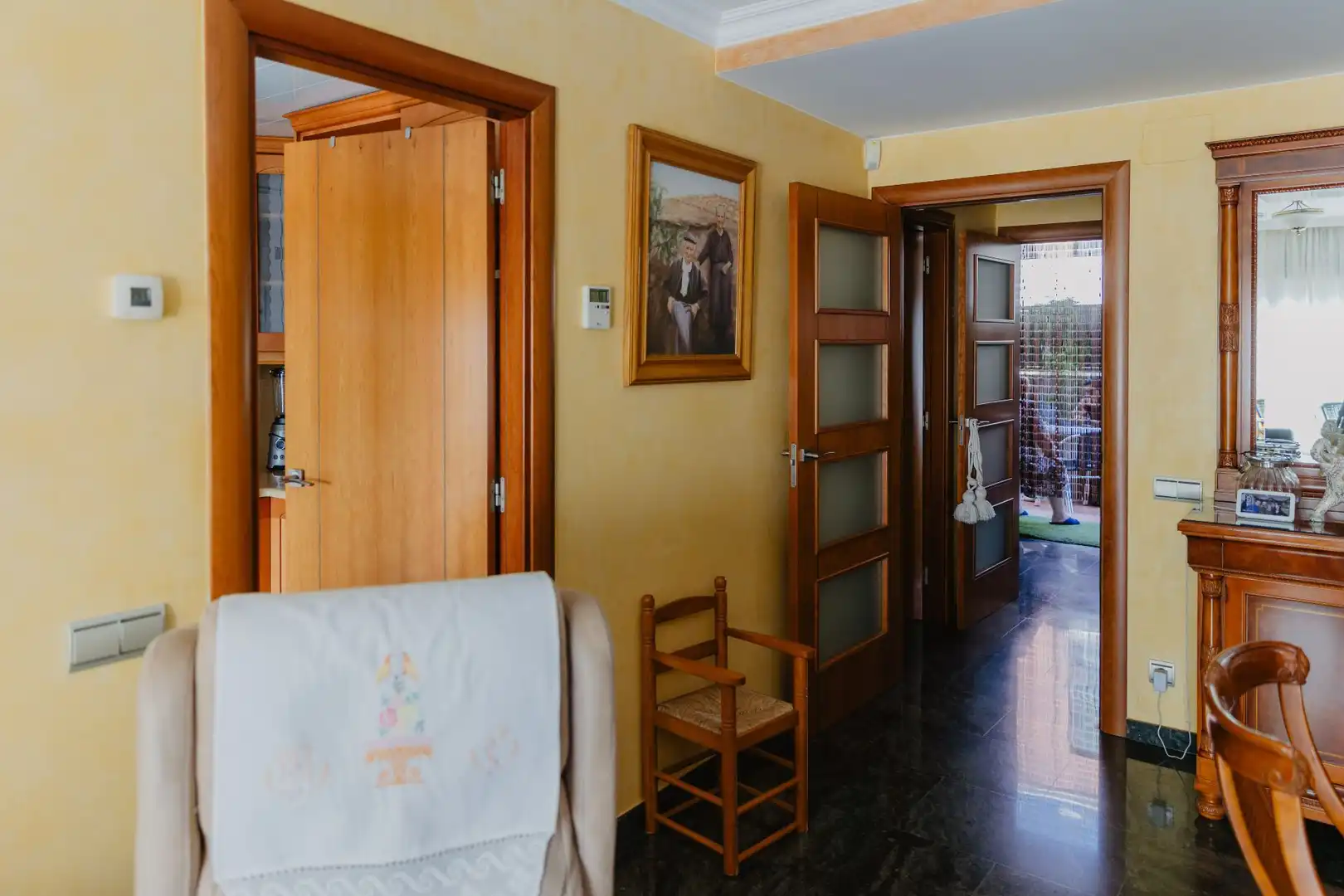 Houses for sale in Santa Coloma de Gramenet  with Air Conditioner, Heating and Private garden