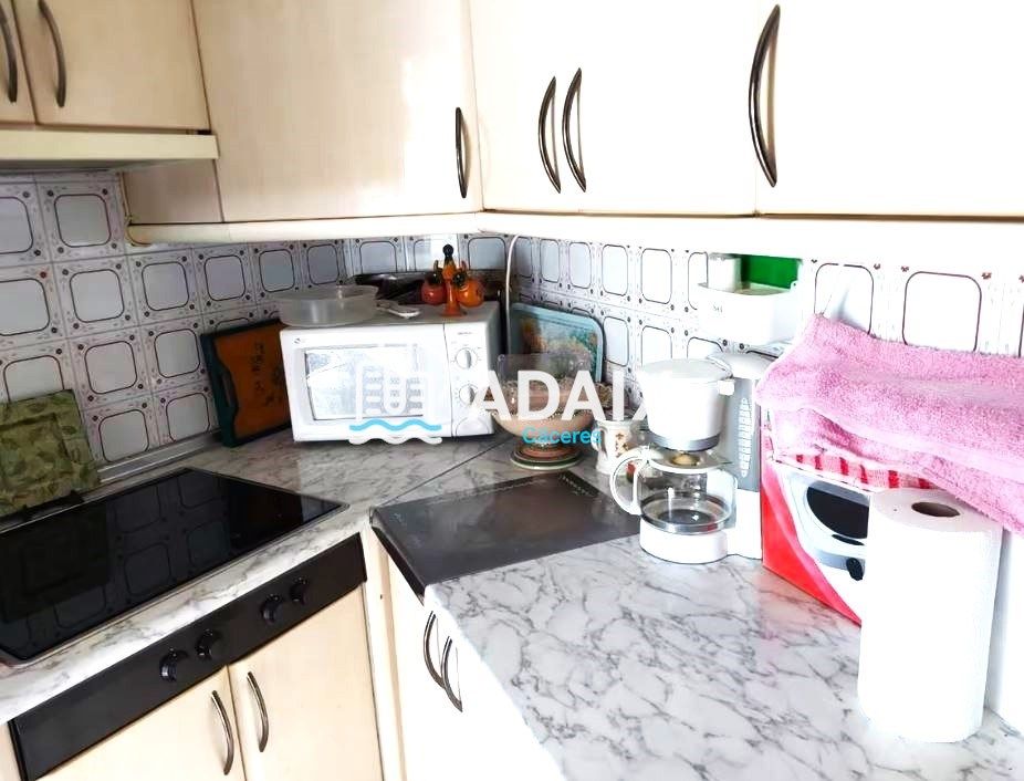 Cuina de Pis en venda en Cáceres Capital amb Aire condicionat i Terrassa