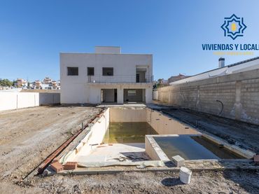Xalet amb balcó en venda a Calle Puntal de las Siete Lagunas 18