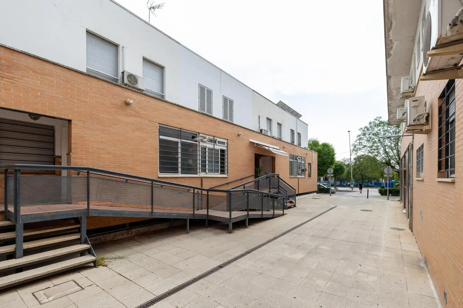 Vista exterior de Pis en venda en Albolote amb Aire condicionat