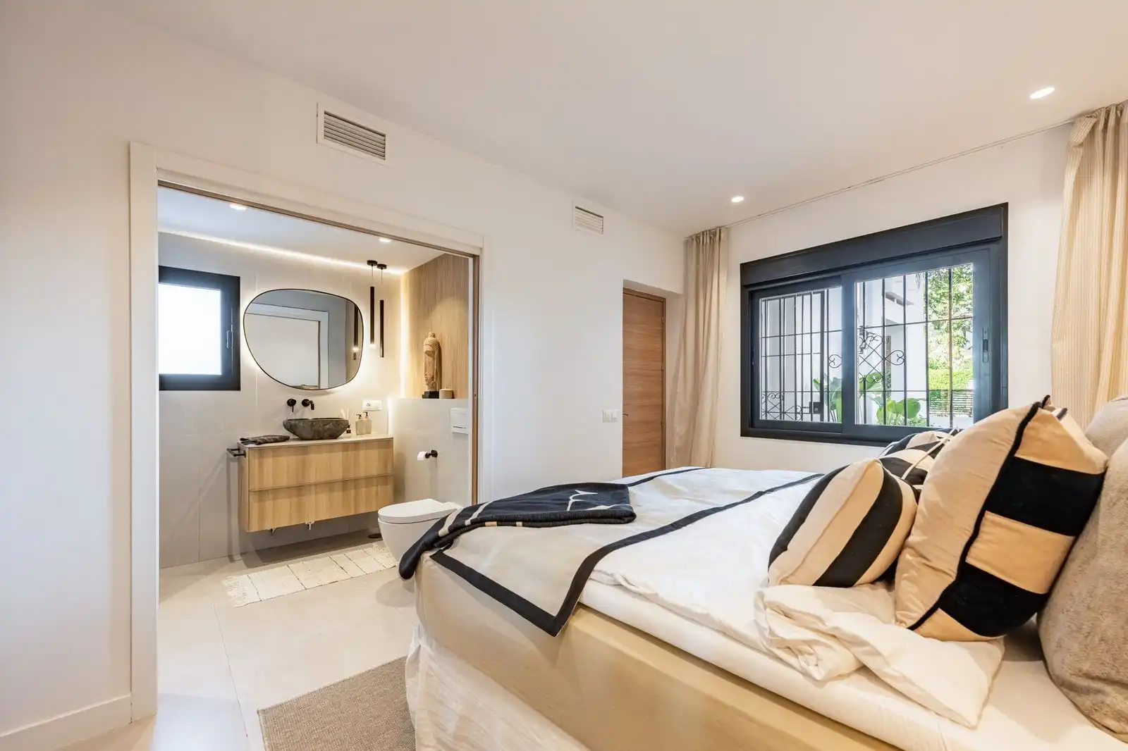 Apartament amb piscina en venda a Nueva Andalucía, imagen 23