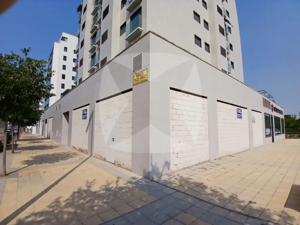 Außenansicht von Geschaftsraum zur Miete in Avenida Elvas