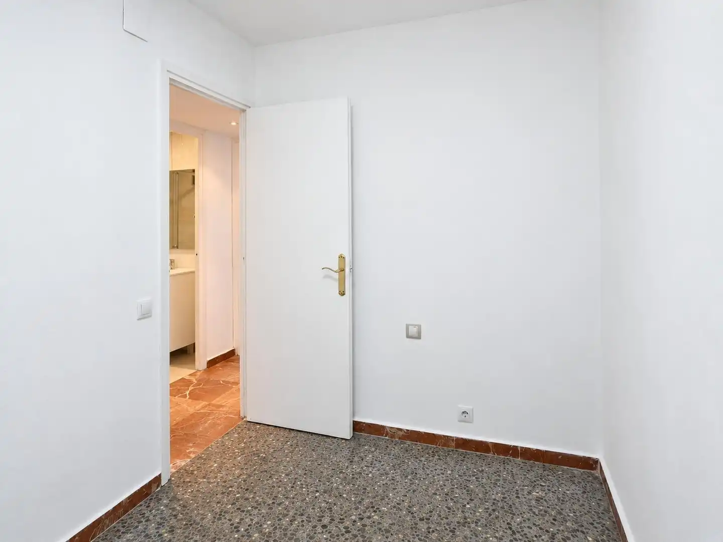 Flat for sale in Terrassa  with Heating and Balcony