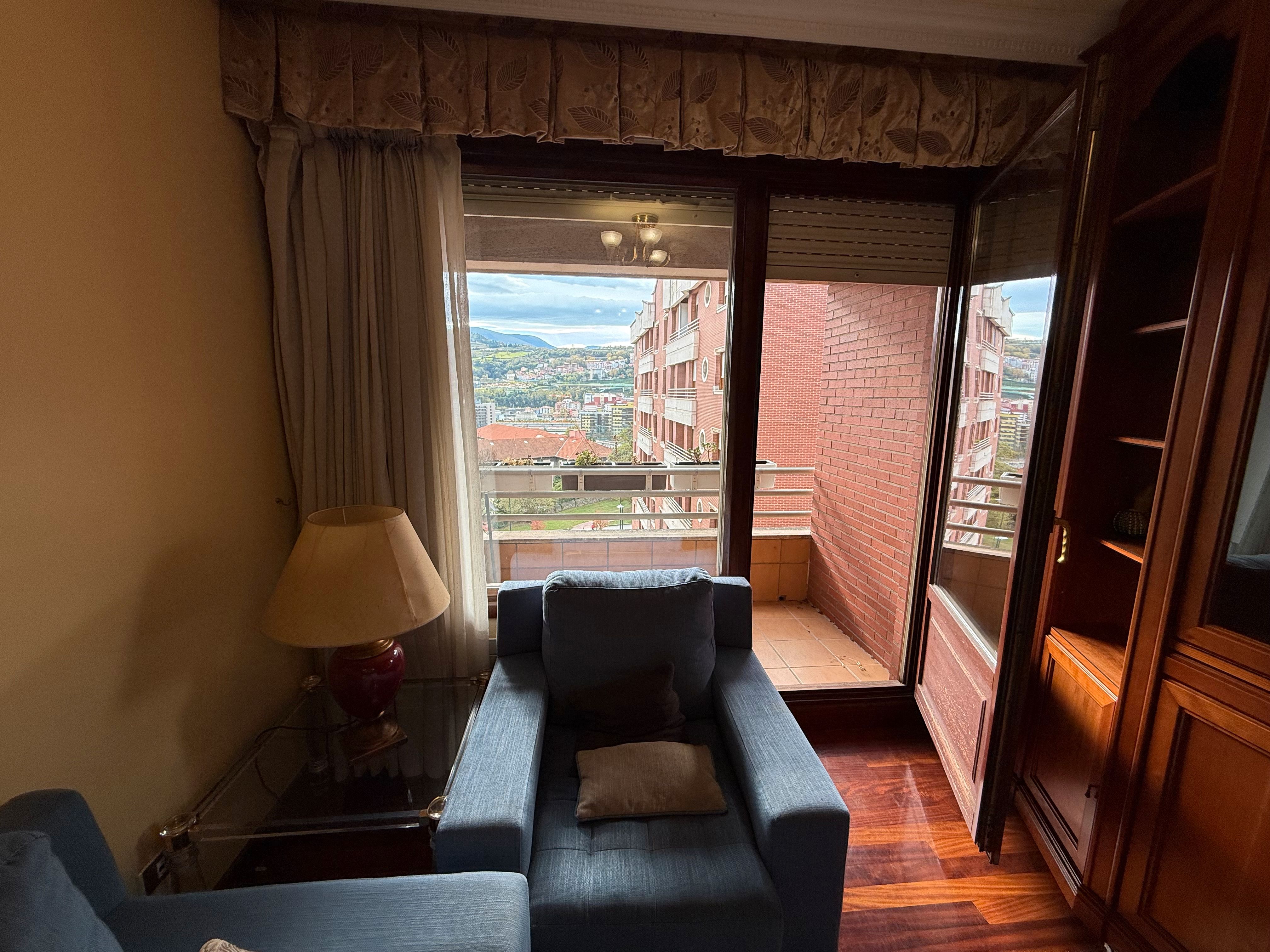 Bedroom of Flat for sale in Bilbao   with Storage room and Balcony