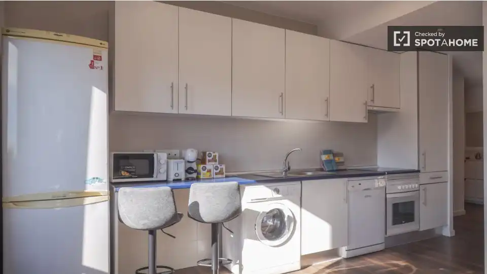 Flat for rent in Legazpi