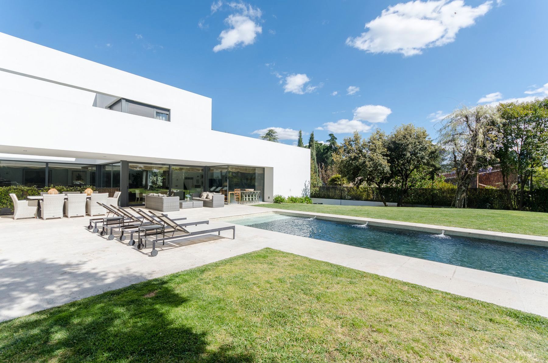 Jardí de Casa o xalet en venda en  Madrid Capital amb Aire condicionat, Calefacció i Jardí privat