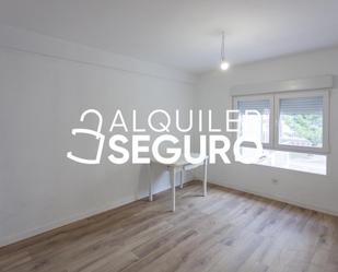 Bedroom of Flat to rent in  Madrid Capital