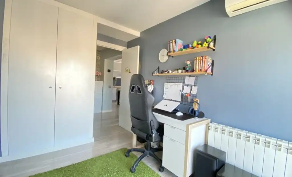 Bedroom of Flat for sale in Leganés  with Air Conditioner, Heating and Terrace