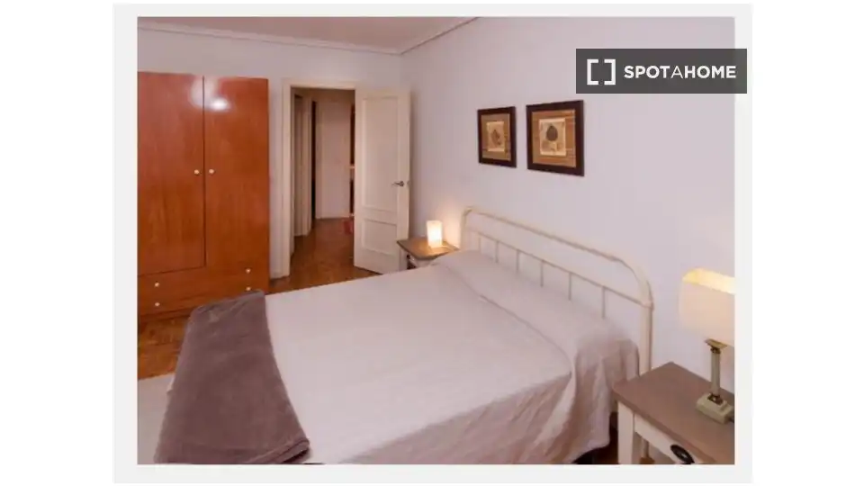 Room in Numancia - San Fernando