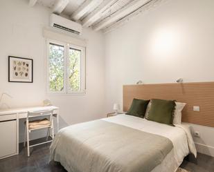 Bedroom of Flat to rent in  Madrid Capital  with Air Conditioner, Furnished and Oven