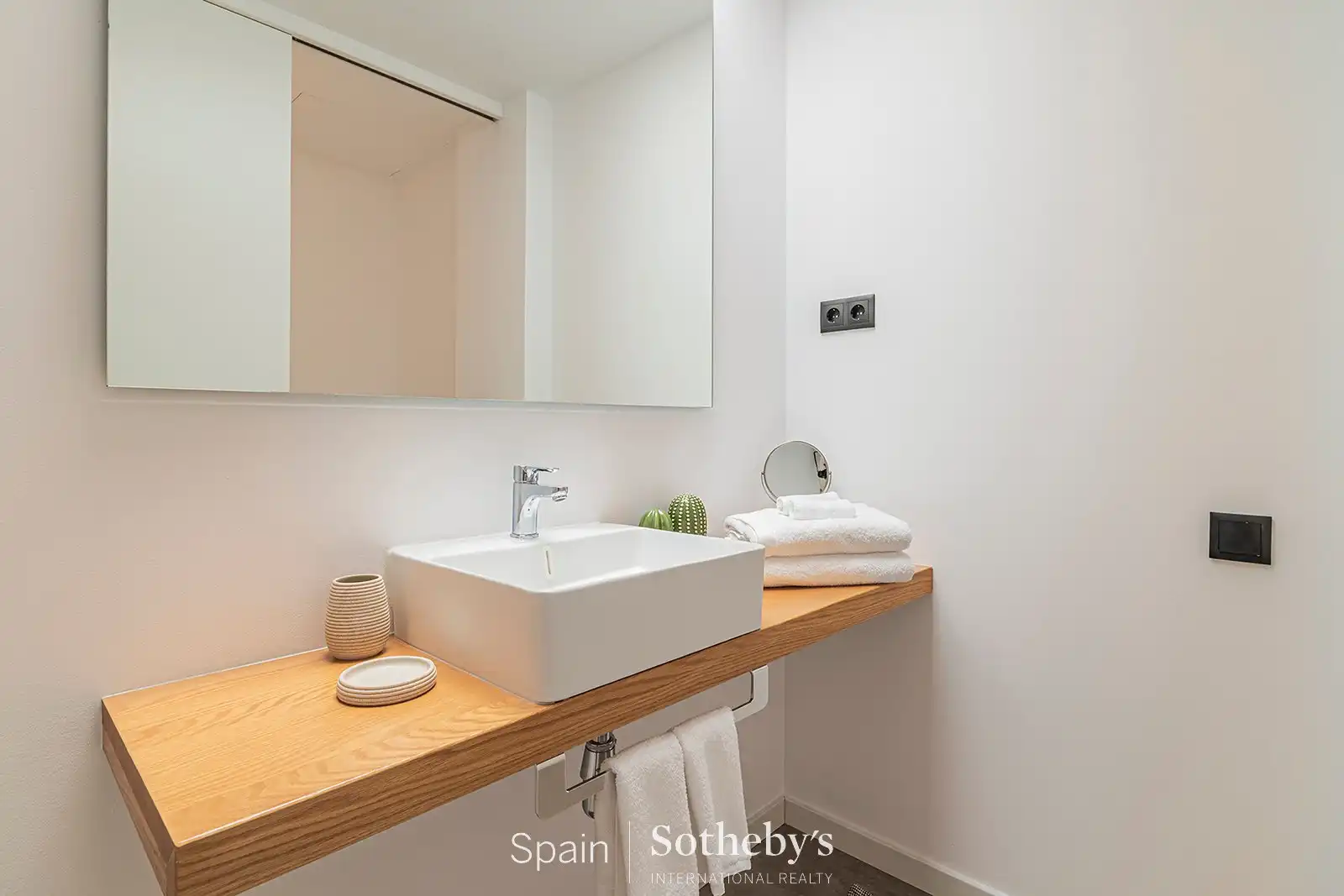 Bany de Àtic en venda en Barcelona amb Aire condicionat, Calefacció i Terrassa
