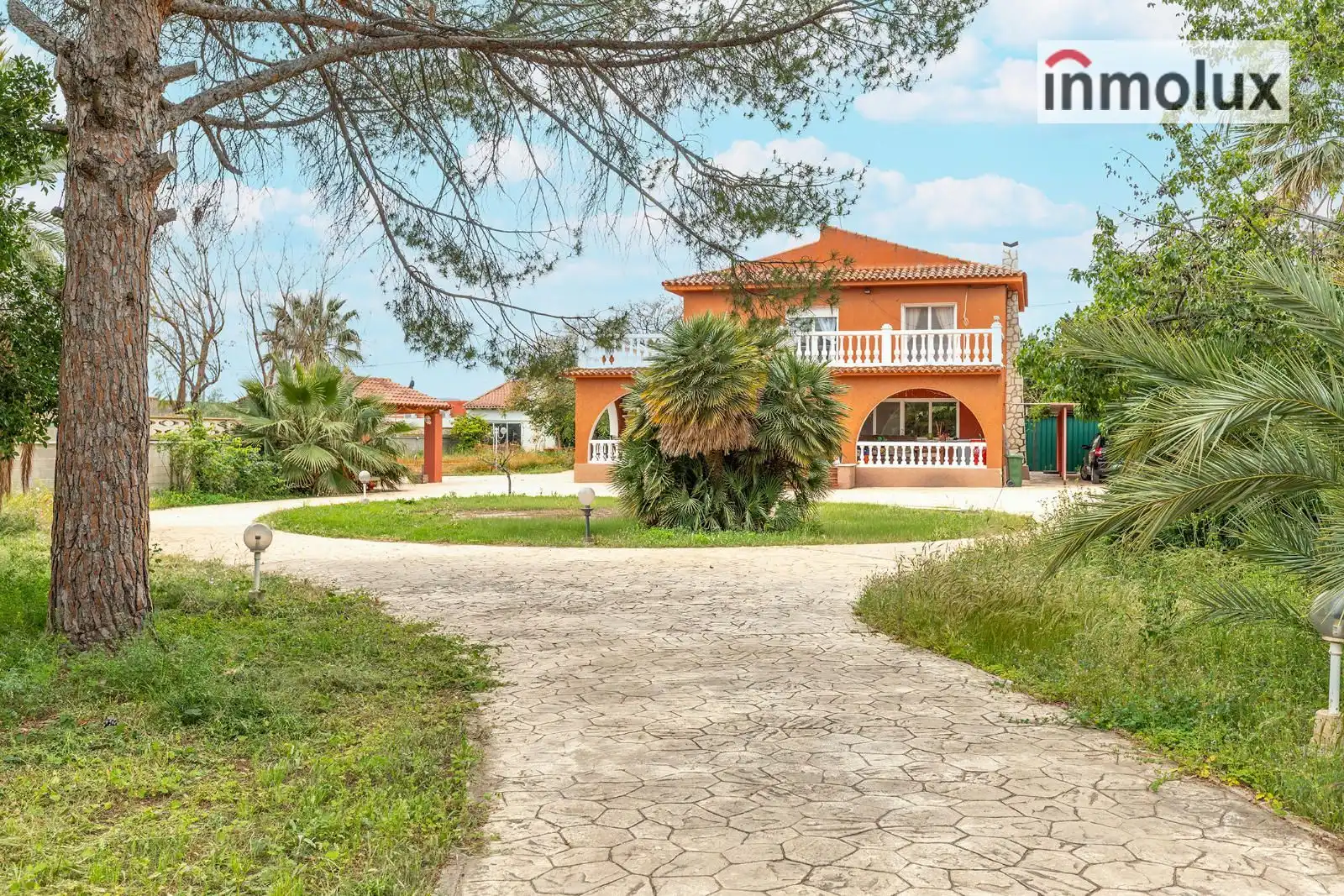 Exterior view of Houses for sale in San Vicente del Raspeig / Sant Vicent del Raspeig  with Air Conditioner, Heating and Private garden