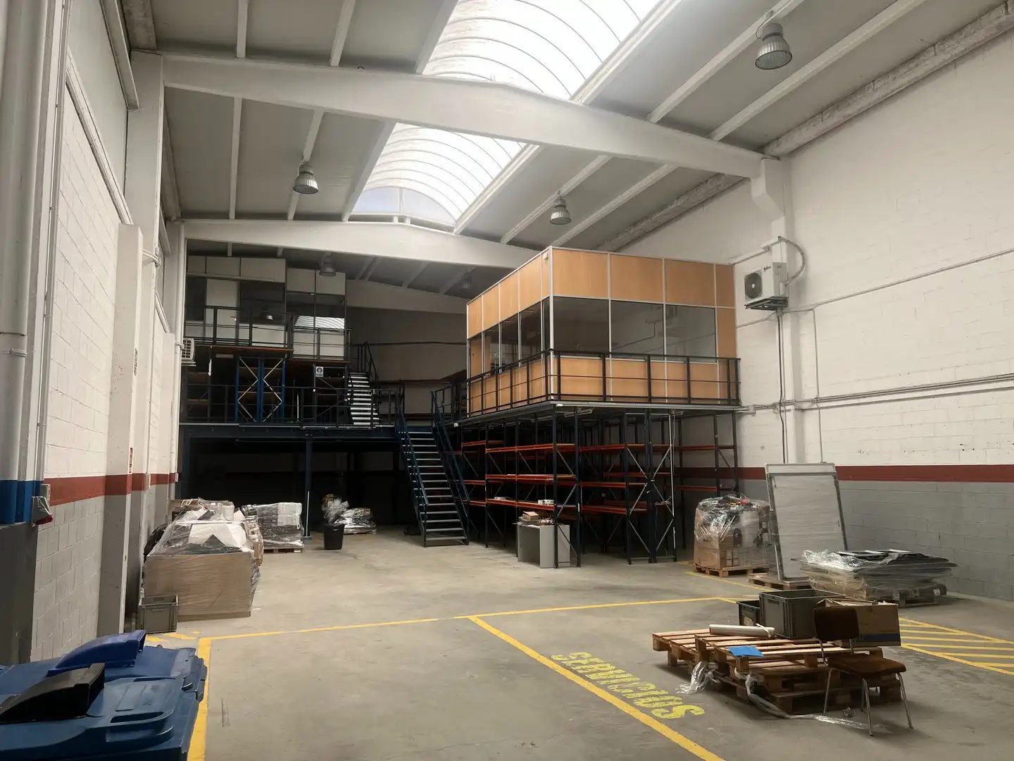 Industriegebäude zur Miete in Rúa Hedras, imagen 2