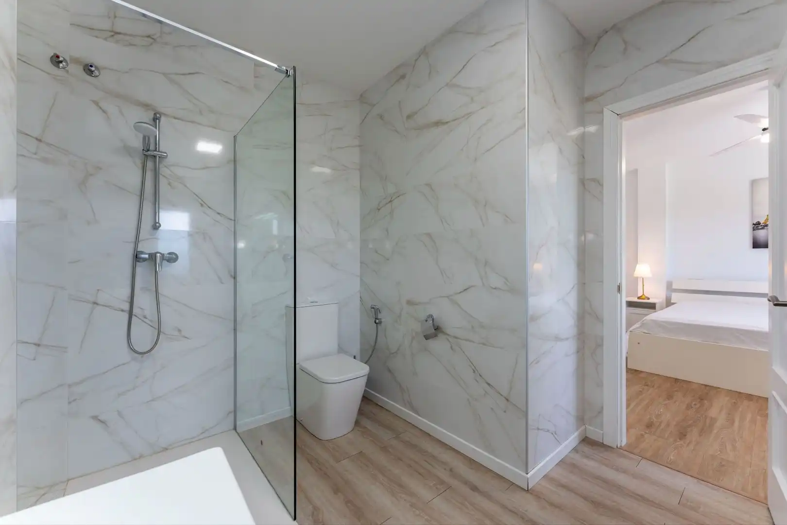 Bathroom of Houses for sale in Coín  with Swimming Pool