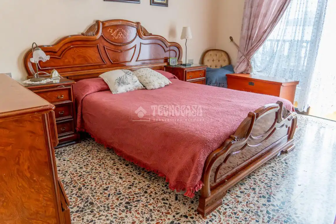 Habitación de Piso en venta en Santa Úrsula con Balcón