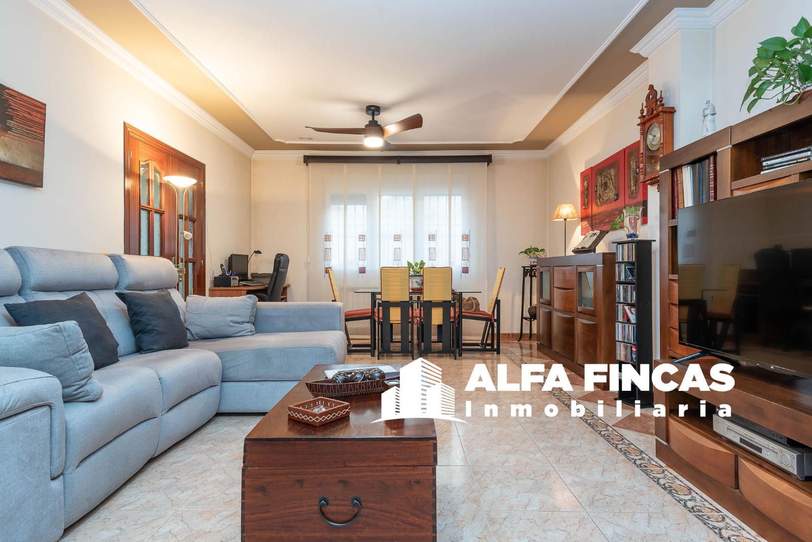 Vista exterior de Casa adosada en venta en San Clemente con Calefacción, Jardín privado y Terraza