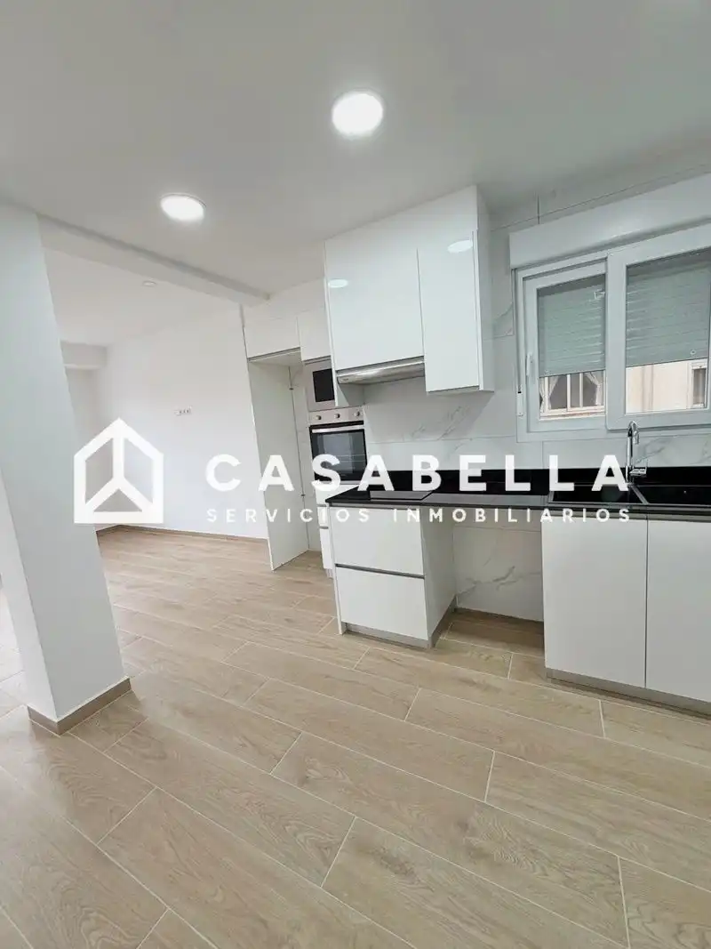Piso en venta en Cid, Nou Moles