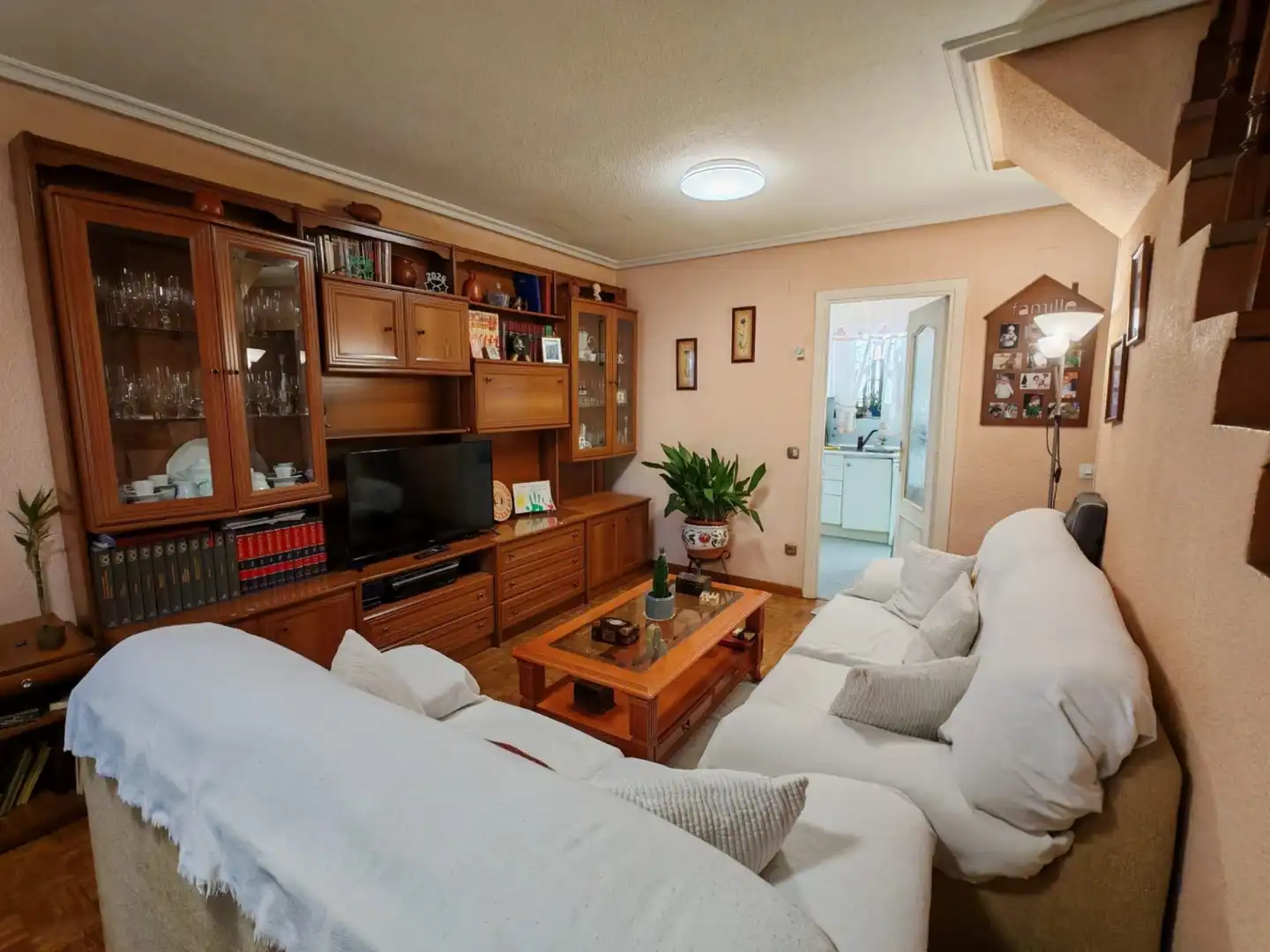 Sala de estar de Casa o chalet en venta en Majadahonda con Calefacción, Jardín privado y Parquet