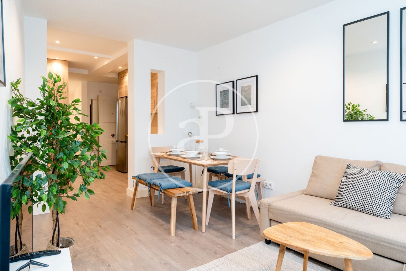 Sala d'estar de Pis de lloguer en  Madrid Capital amb Aire condicionat, Calefacció i Moblat