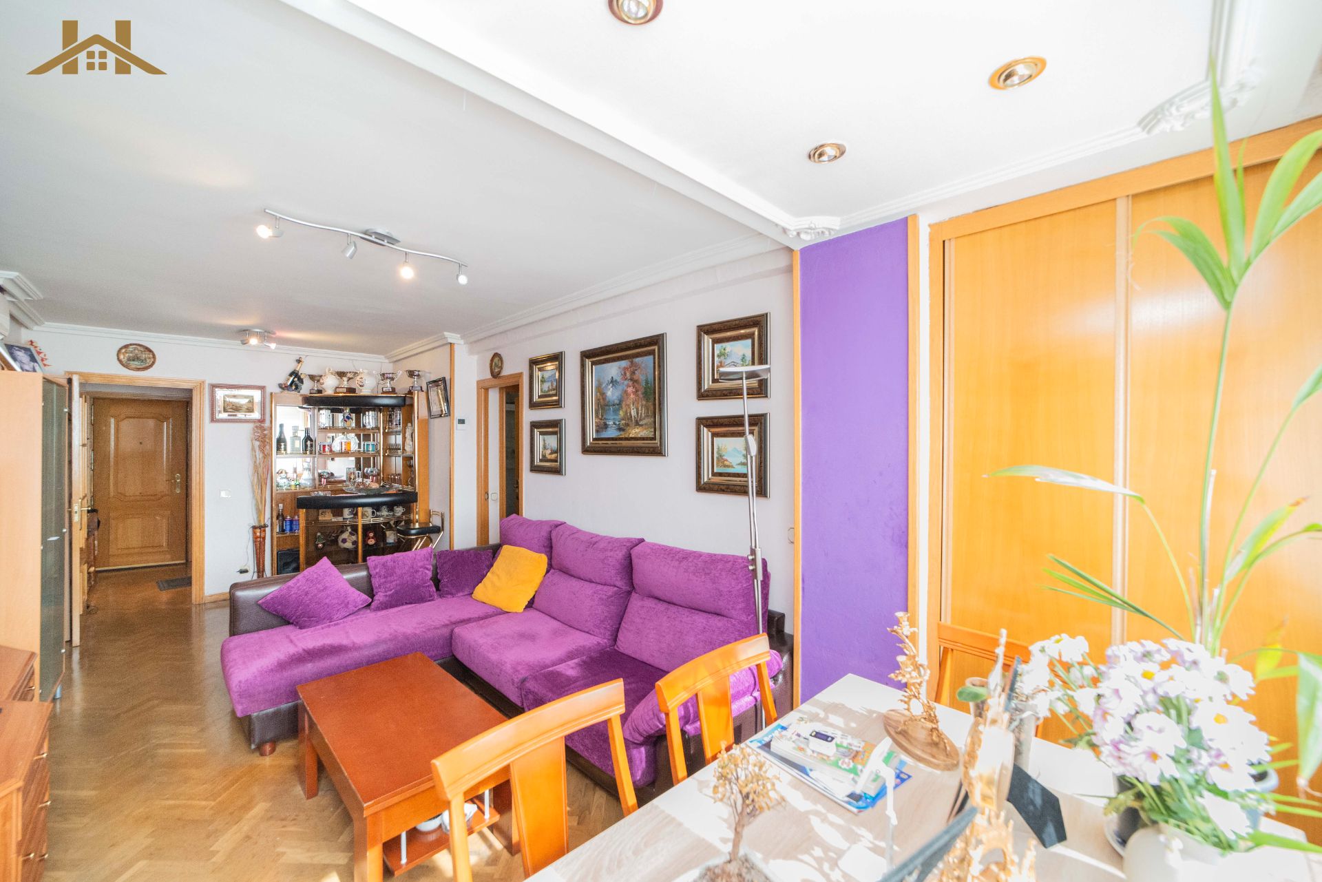 Living room of Flat for sale in Fuenlabrada  with Air Conditioner, Heating and Parquet flooring