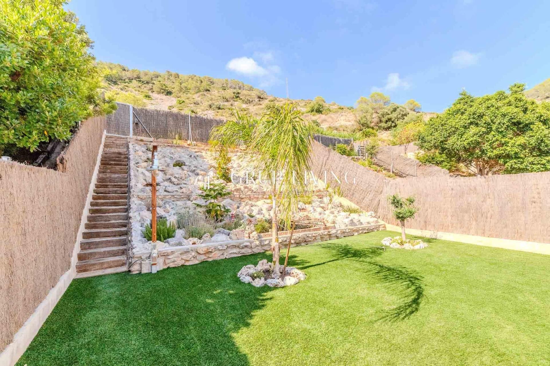 Garden of House or chalet for sale in Sitges  with Air Conditioner, Heating and Private garden