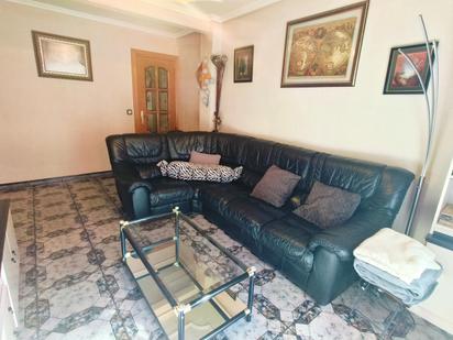 Living room of Flat for sale in Valladolid Capital  with Balcony