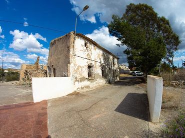 Maison rustique à vendre à Zurgena