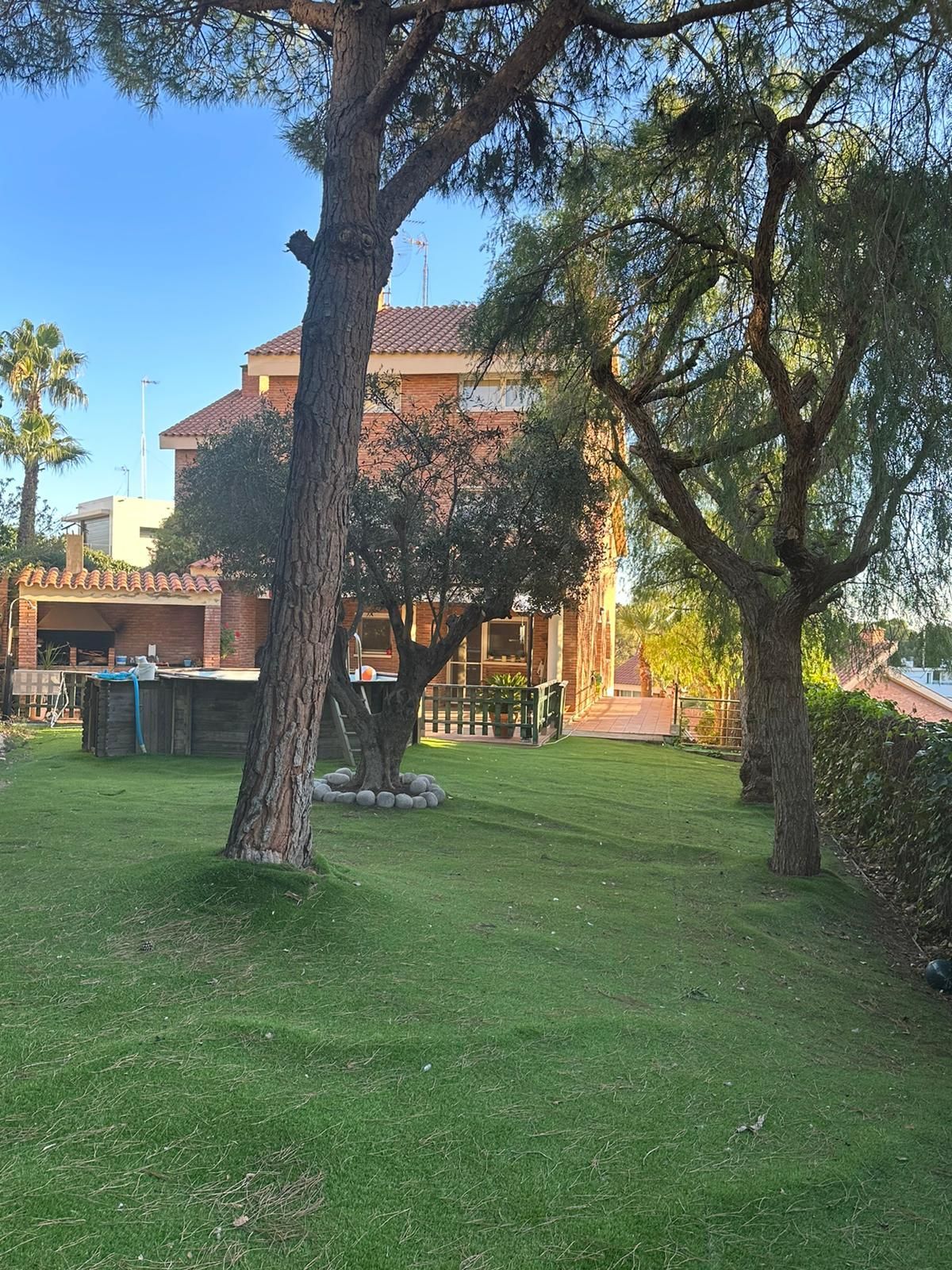 Jardí de Casa o xalet en venda en Castelldefels amb Aire condicionat, Calefacció i Jardí privat