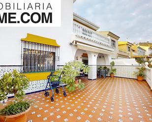 Exterior view of Single-family semi-detached for sale in Málaga Capital  with Private garden and Terrace