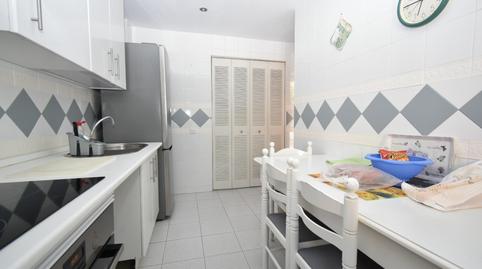 Foto 3 de Casa adosada en venda a Calle Calle del Guadalete, La Banda - Campo de Fútbol, Chiclana de la Frontera