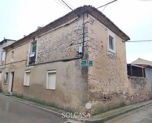 Vista exterior de Casa o xalet en venda en Quintanilla de Trigueros amb Jardí privat i Traster