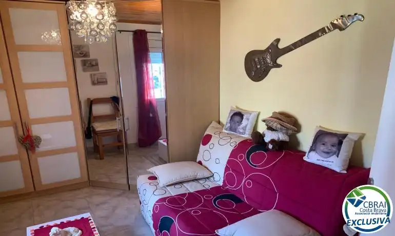Casa aparellada amb piscina en venda a Avinguda Illeta, imagen 22