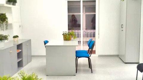 Foto 4 de Oficina de lloguer a Calle Peso de la Harina, 1, San Ildefonso - Catedral,  Jaén Capital