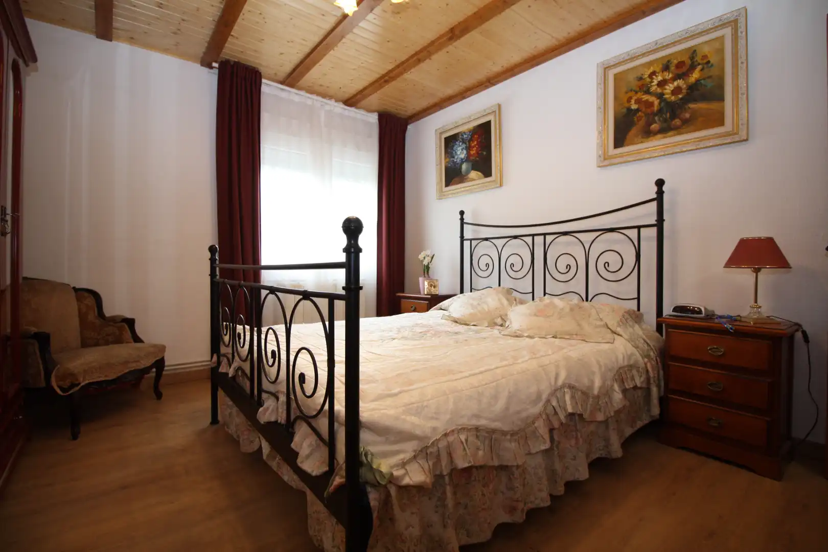 Dormitori de Casa o xalet en venda en Laguna de Duero amb Calefacció, Jardí privat i Terrassa