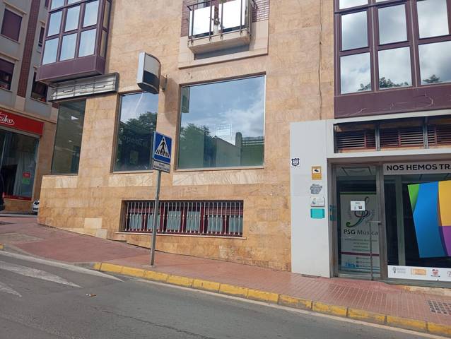 Local comercial en Venta en Huércal-Overa