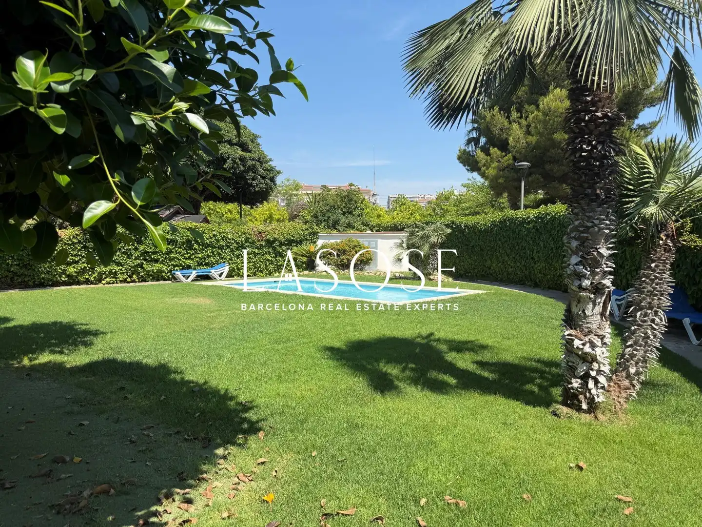 Garden of Houses for sale in Sitges  with Heating, Private garden and Parquet flooring