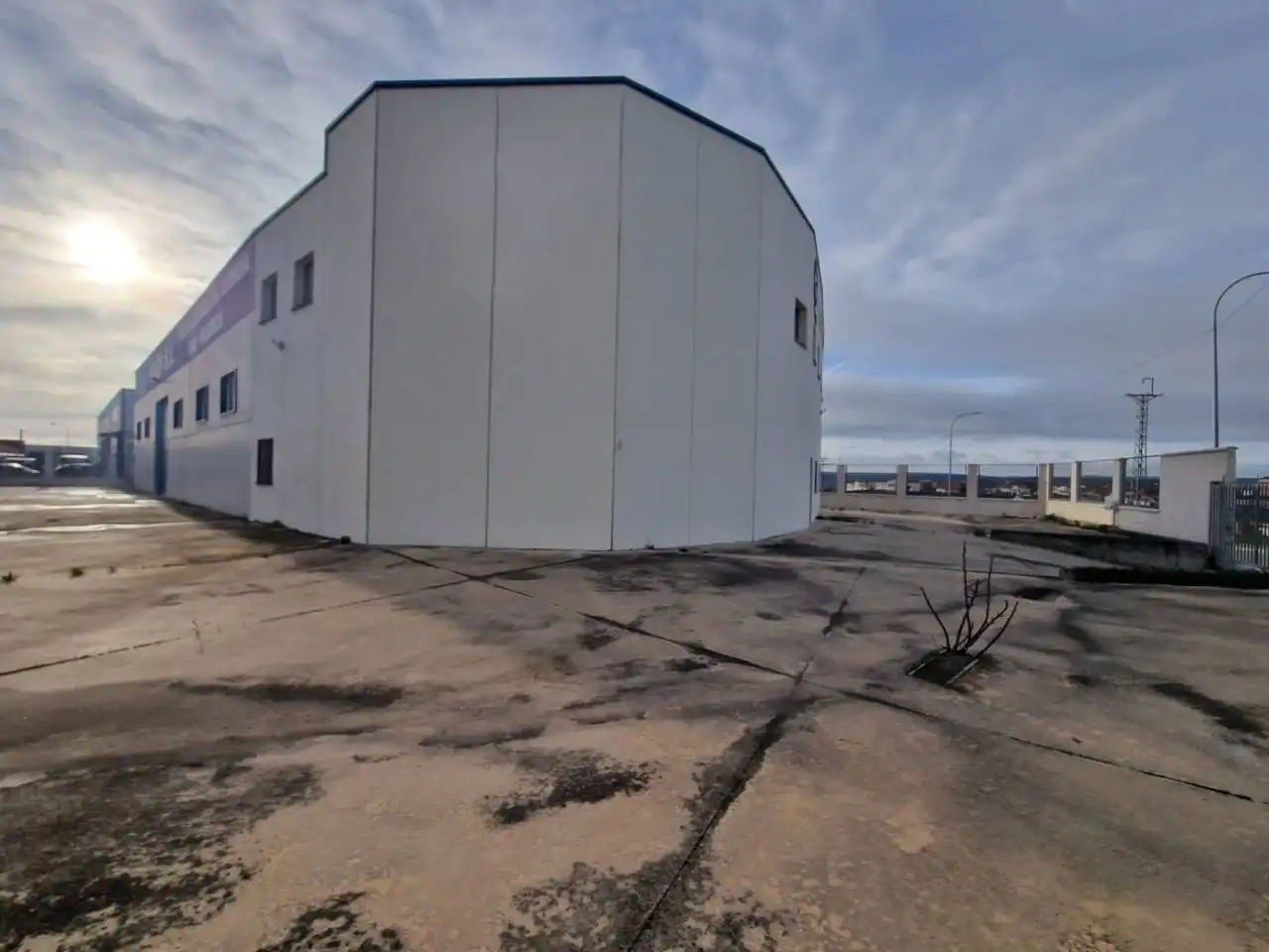 Exterior view of Industrial buildings for sale in Coria