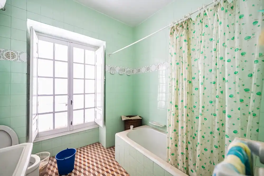 Bathroom of Houses for sale in Fernán-Núñez  with Terrace, Storage room and Balcony