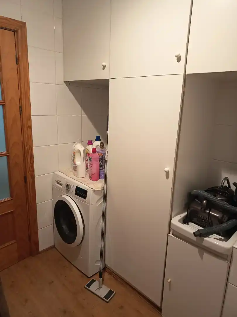 Baño de Piso para compartir en Ciudad Real con Aire acondicionado, Parquet y Amueblado