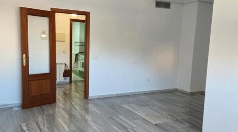 Foto 2 de Pis de lloguer a Calle Jacinta García Hernández, 17, Valdepasillas - La Paz - Huerta Rosales, Badajoz