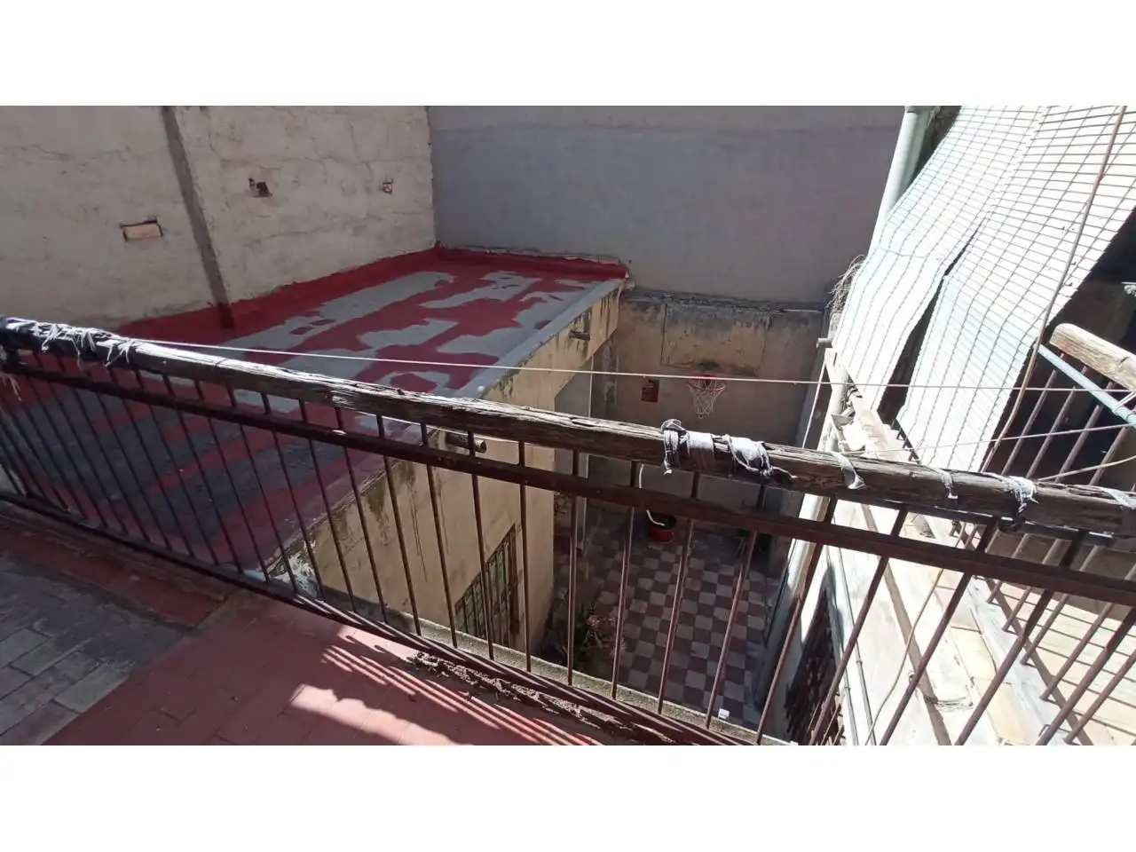 Houses for sale in Calle CAMPOAMOR, Centro