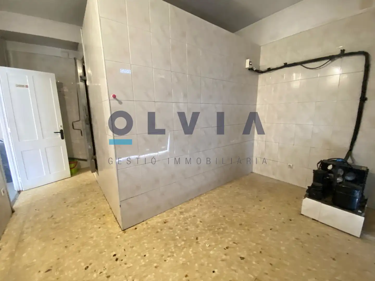 Local comercial en venda a Poble, imagen 12