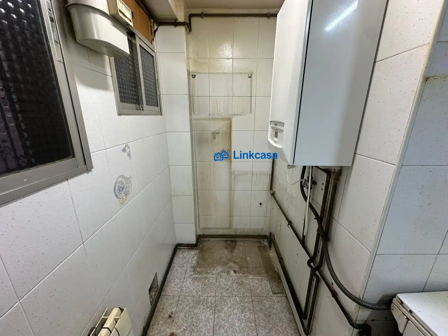 Flat for sale in Madrid  with Air Conditioner, Heating and Balcony