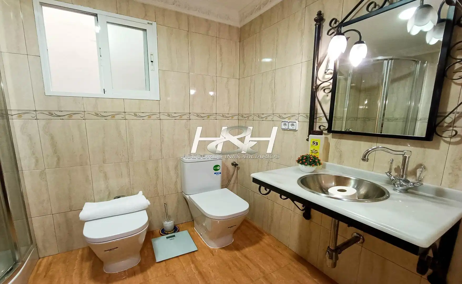 Bathroom of Attic for sale in Sagunto / Sagunt  with Terrace