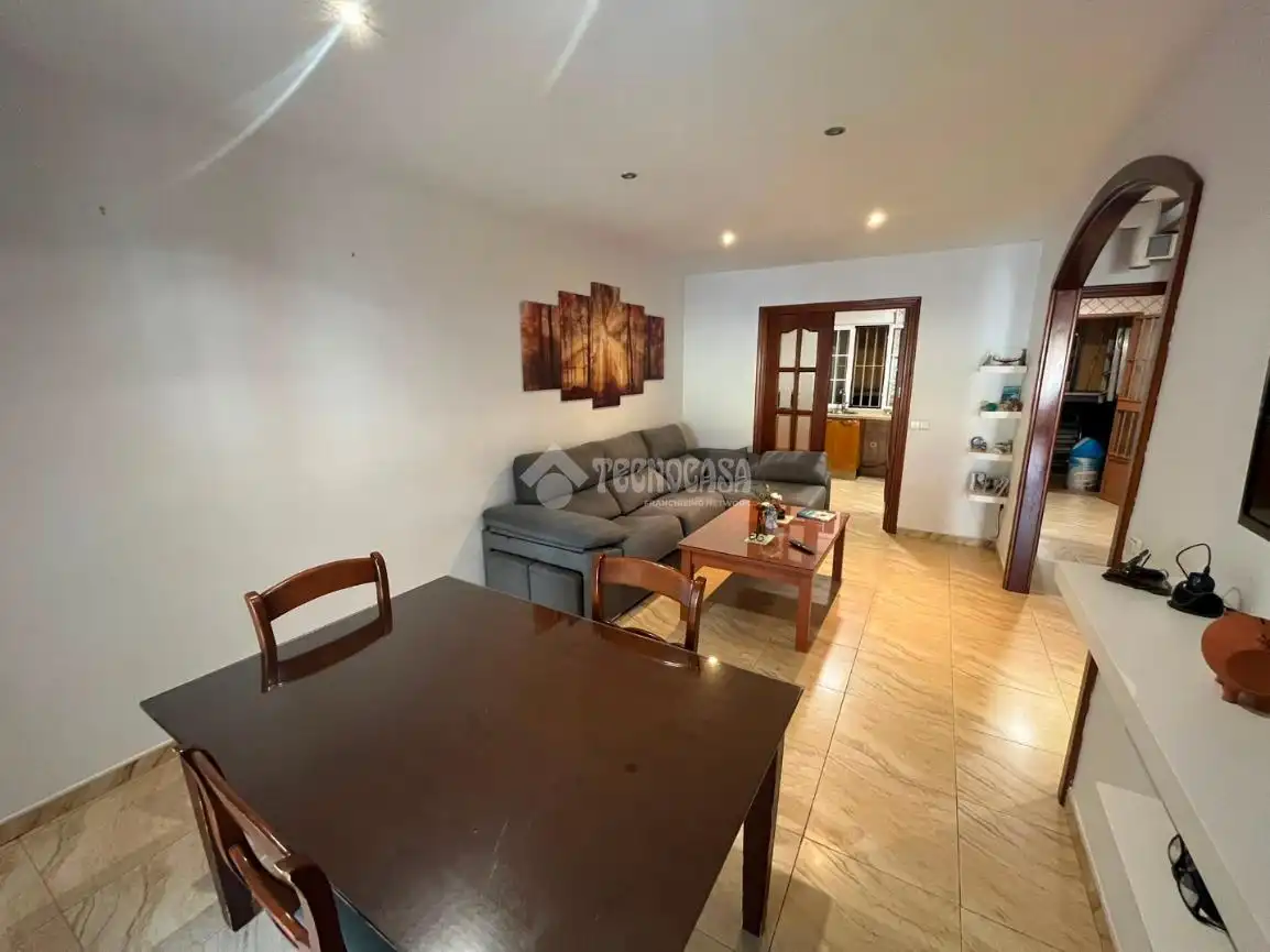 Living room of Detached homes for sale in Dos Hermanas  with Air Conditioner and Balcony