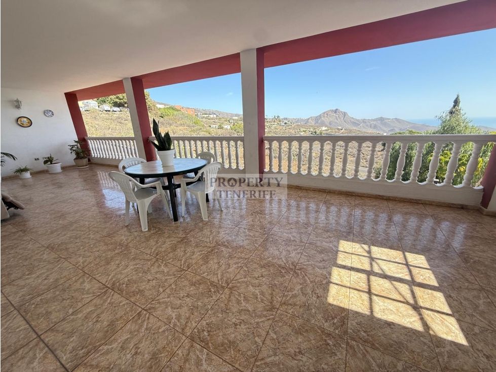 Apartment for sale in Arona pueblo