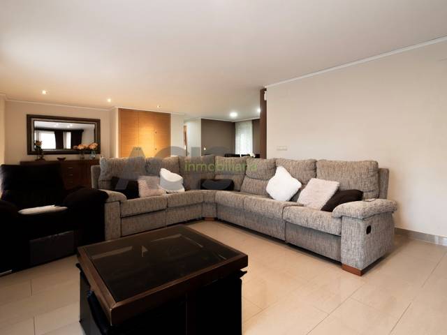 Casa-chalet en Venta en Alberic