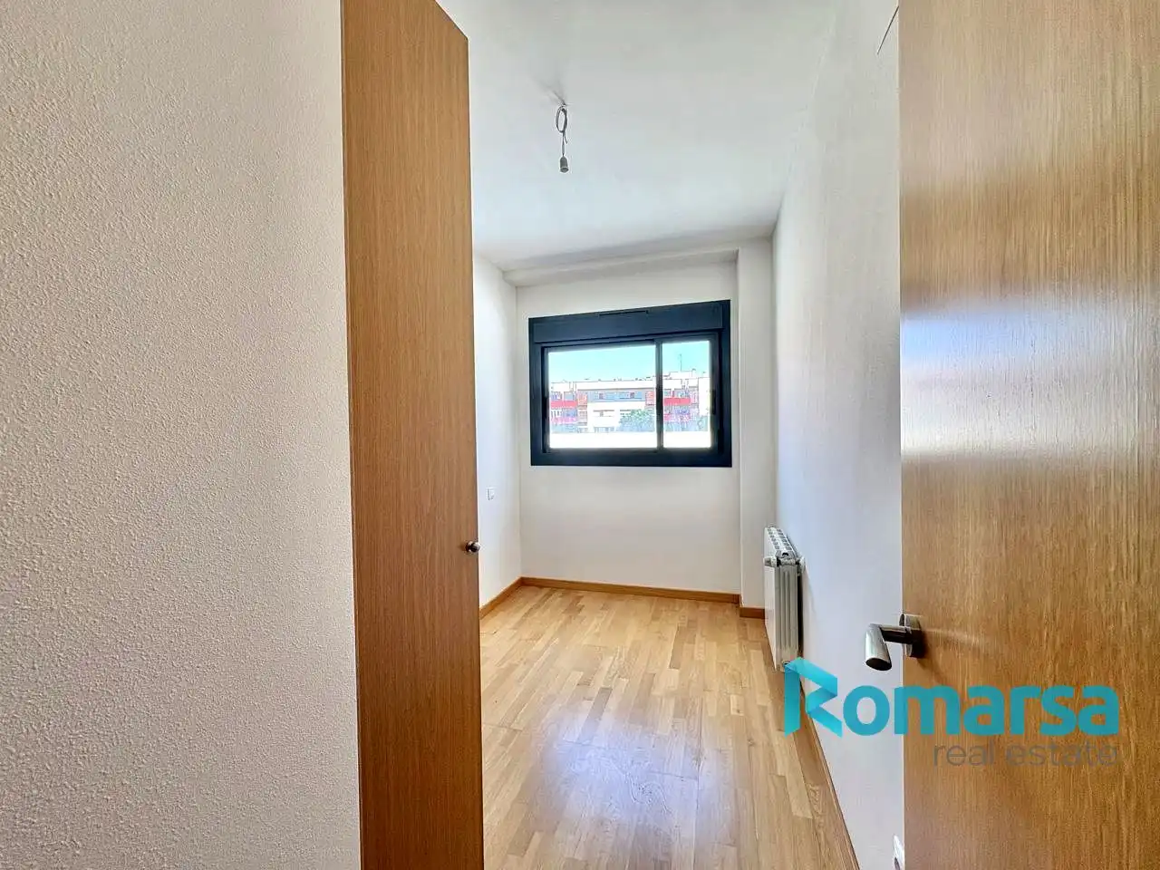 Dormitori de Pis en venda en Ávila amb Calefacció, Parquet i Terrassa