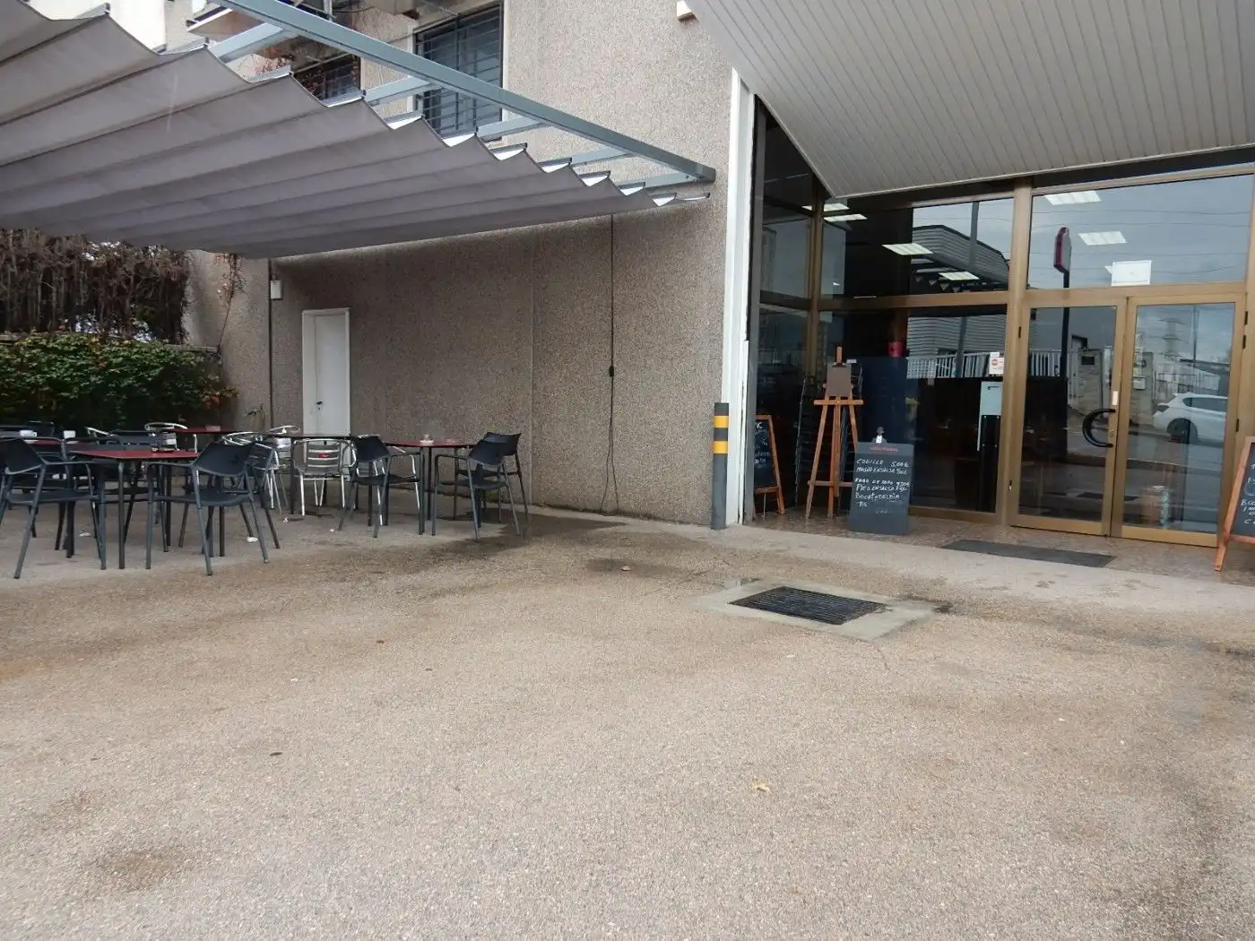 Terrassa de Local en venda en Rubí amb Aire condicionat, Calefacció i Terrassa